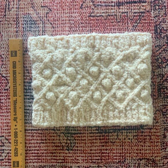 Wool Hand Knit Neck Warmer. NEW - Picture 3 of 3